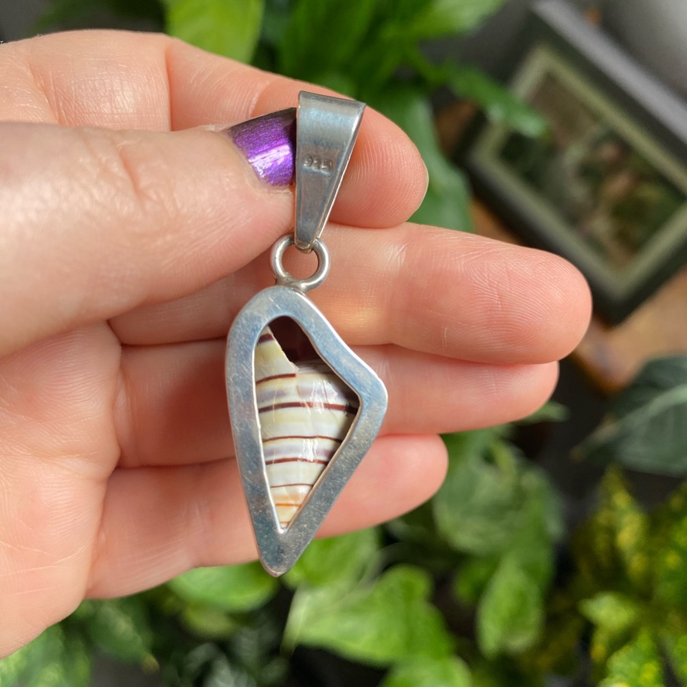 Shell Necklace Sterling Silver - Picture 4 of 4